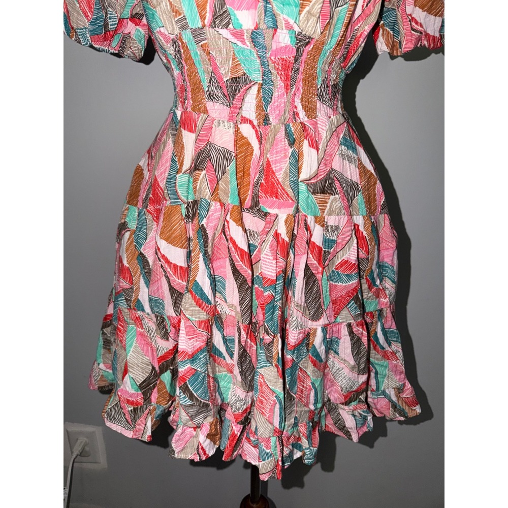 Hayden Los Angeles Abstract Tropical Leaf Smocked Mini Dress Pink M HY8133 X8 - Picture 5 of 9